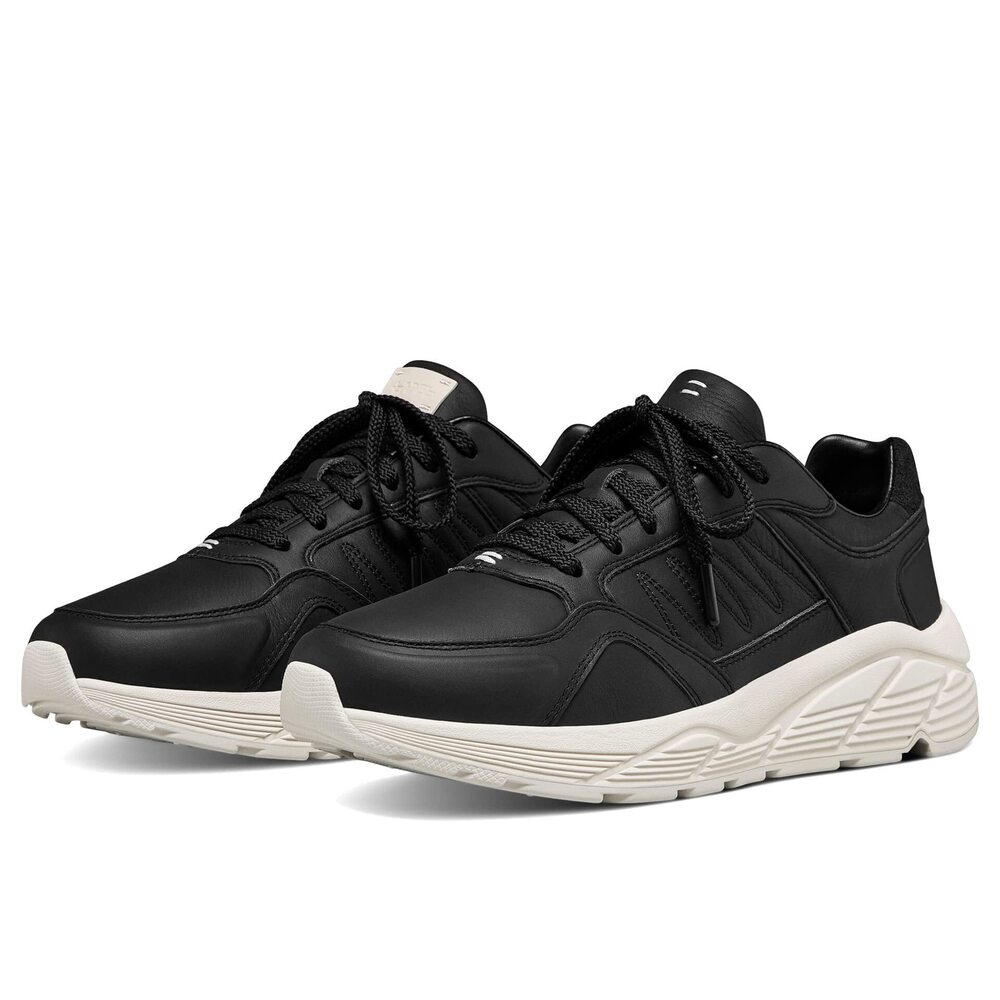 LABEL Go-To Sneaker Black/White 7.5 M